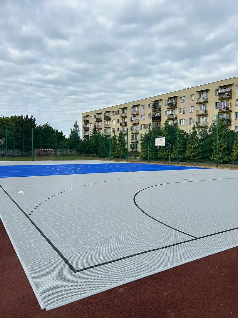Boisko wielofunkcyjne Sp nr.7- Kielce 4